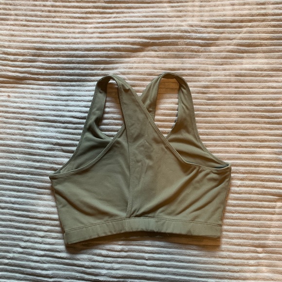 Gymshark Sports Bra - Picture 2 of 2